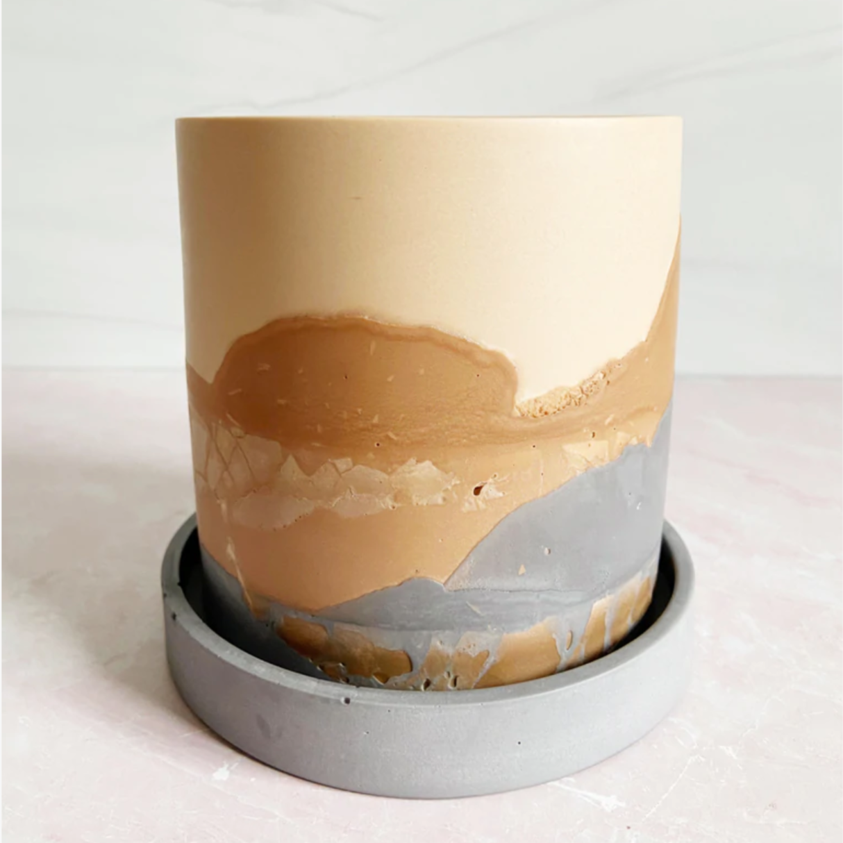 Round Stone Planter with Plate